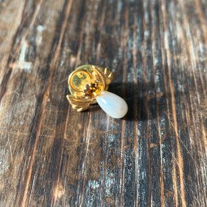 185. Vintage Avon Angel Gold Tone Pin or Brooch with Faux Pearl & Rhinestone